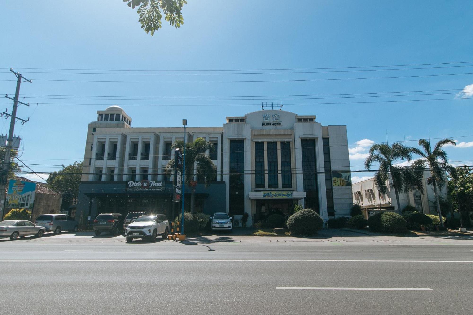 Bliss Hotel San Fernando Pampanga City Eksteriør billede